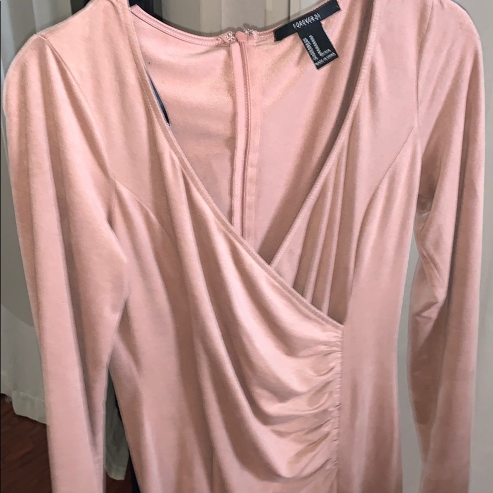 Dress - Picture 3 of 4